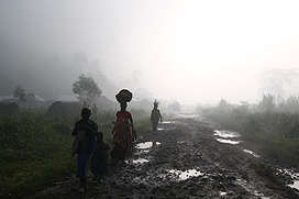 Uit onderzoek van Oxfam blijkt dat grote delen van de oostelijke provincies Noord- en Zuid-Kivu nog steeds onder controle staan van de vele verschillende gewapende groepen.