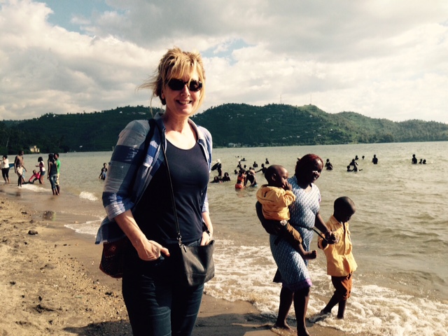 Ariane Schluter - Eerste dag in Afrika