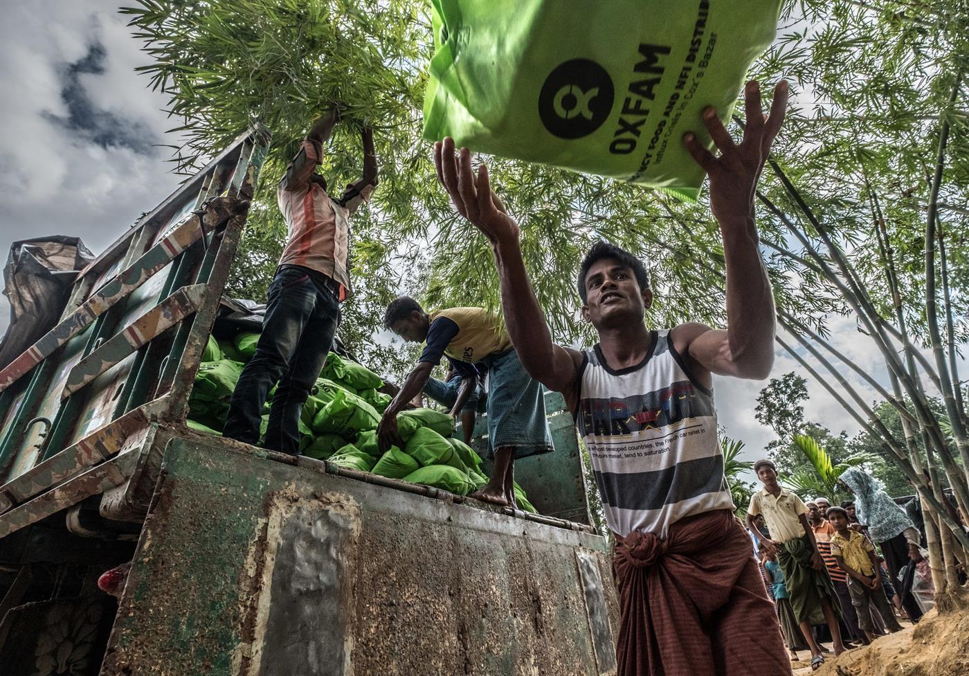 2017 Bangladesh Myanmar Rohingya Tommy Trenchard Oxfam GB voedselhulp