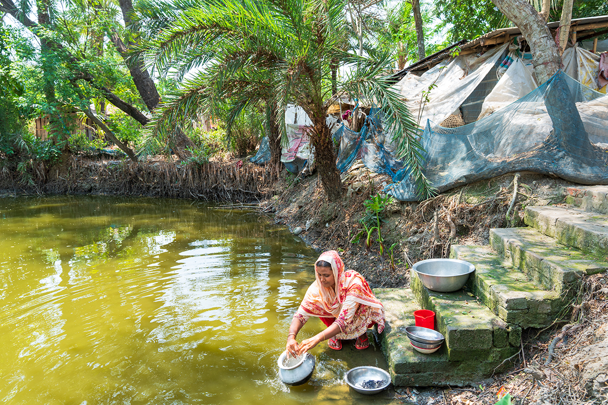 2025 - Bangladesh DM landingspagina, Monira 