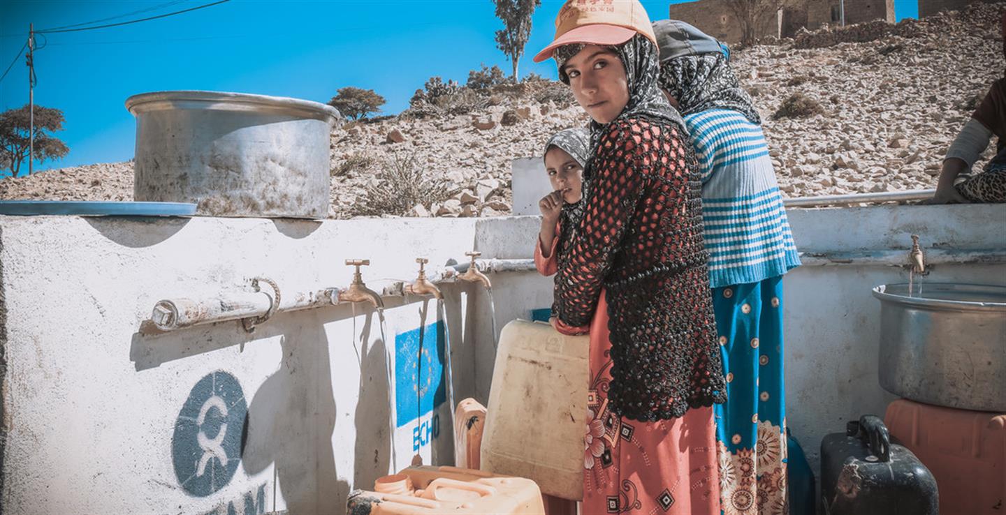 Kinderen in een kamp in Jemen