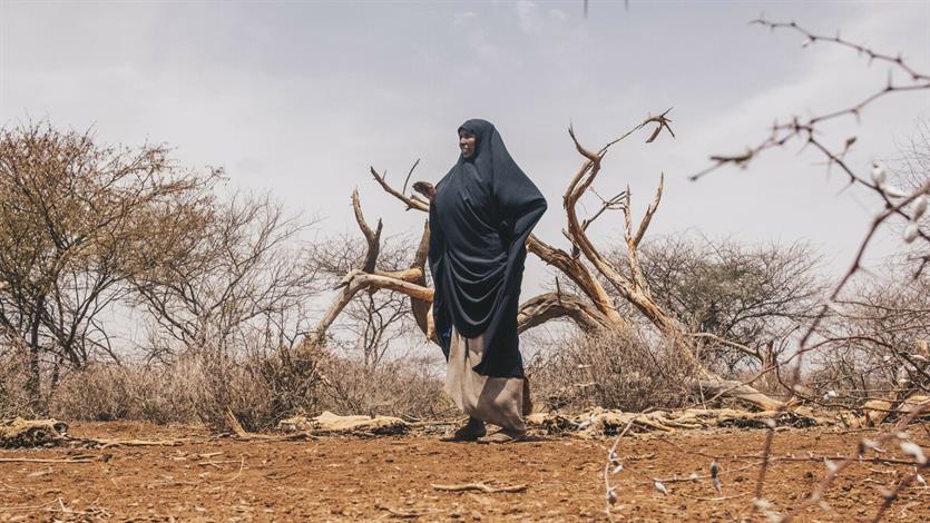 Diyaara Ibrahim Gulie uit Kenia: “We eten nog maar één keer per dag en soms helemaal niet om ervoor te zorgen dat onze kinderen wél iets te eten hebben.”