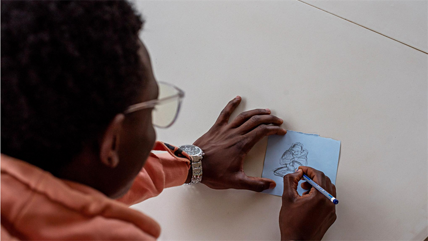 “Soms lijkt een onderwerp misschien heel complex. Maar met een schets kun je de kern van het probleem laten zien. Dan komt het ineens wel binnen.