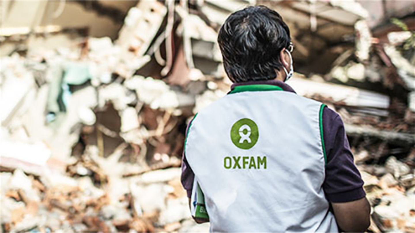 Oxfam verslaat armoede in 93 landen.