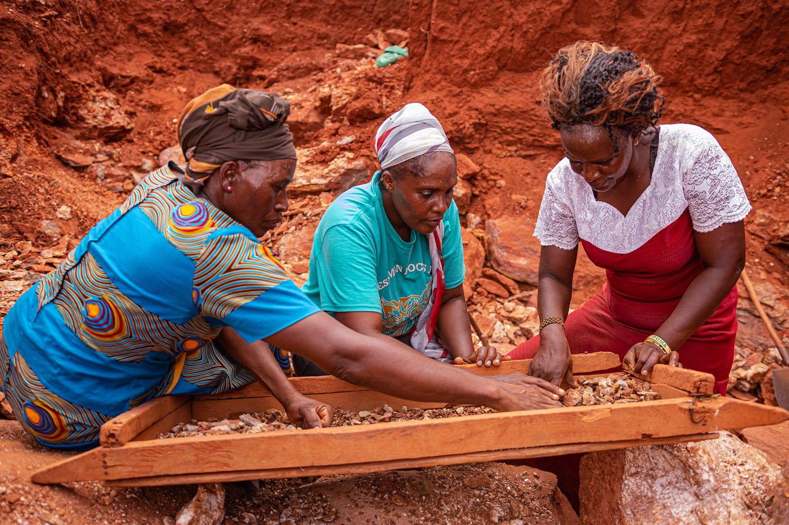 Women Miners in Kenya2.jpg